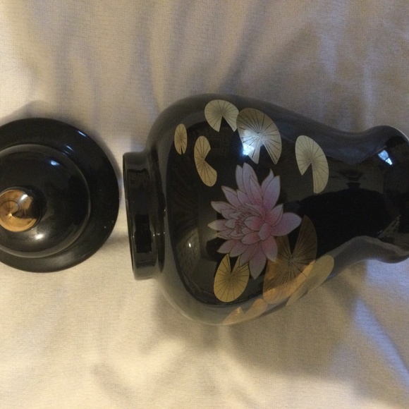 Vintage Otagiri brand, Lotus design set of lidded Ginger Jar and Cup - Picture 5 of 11